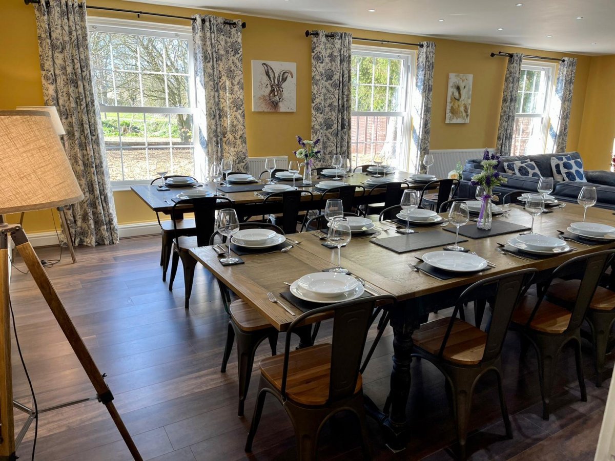 Stubbs House - lovely large dining area with external views